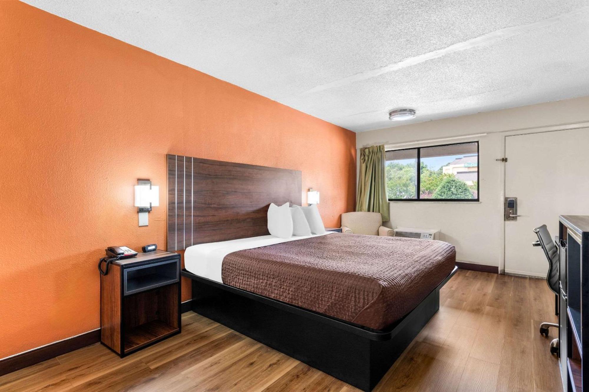 Econo Lodge Charlotte Airport Esterno foto