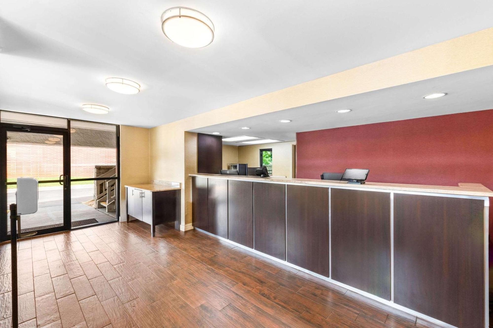 Econo Lodge Charlotte Airport Esterno foto